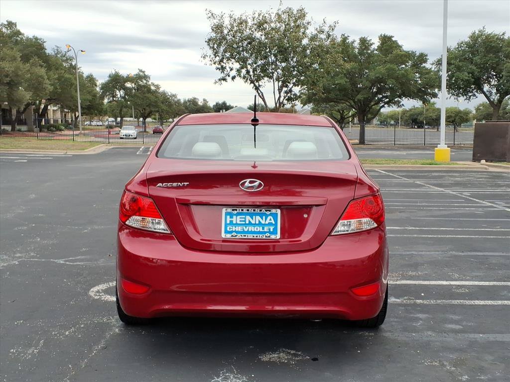 Used 2012 Hyundai Accent GLS w/ Comfort Pkg 2 FWD image 7