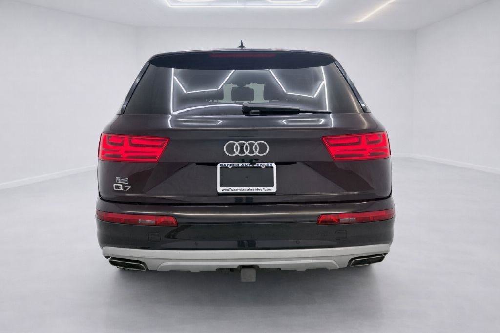 Used 2019 Audi Q7 3.0T Premium Plus image 4