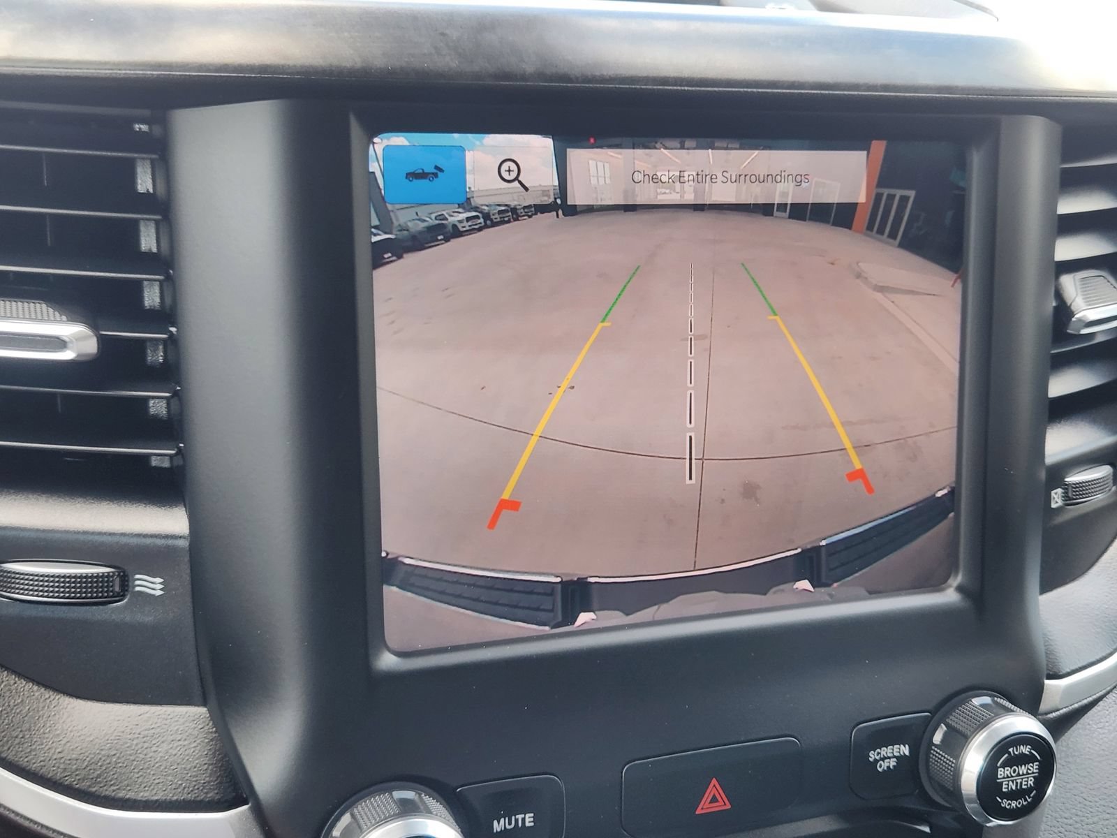 Used 2022 RAM 1500 Big Horn AWD/4WD image 18