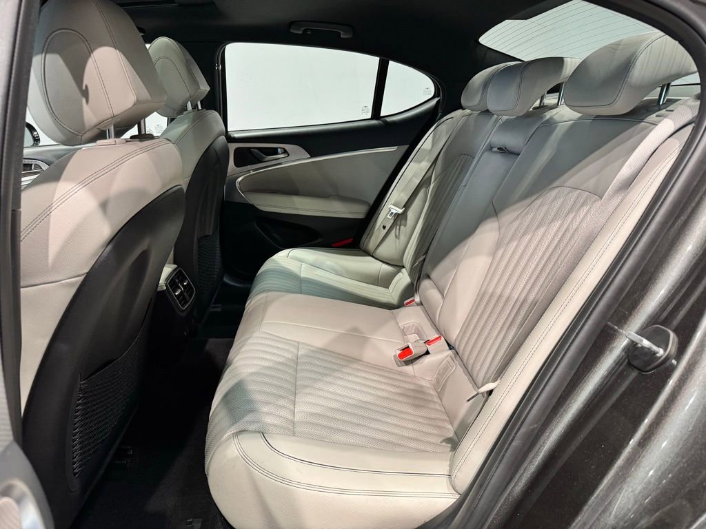 Used 2023 Genesis G70 2.0T w/ Sport Prestige Package image 22