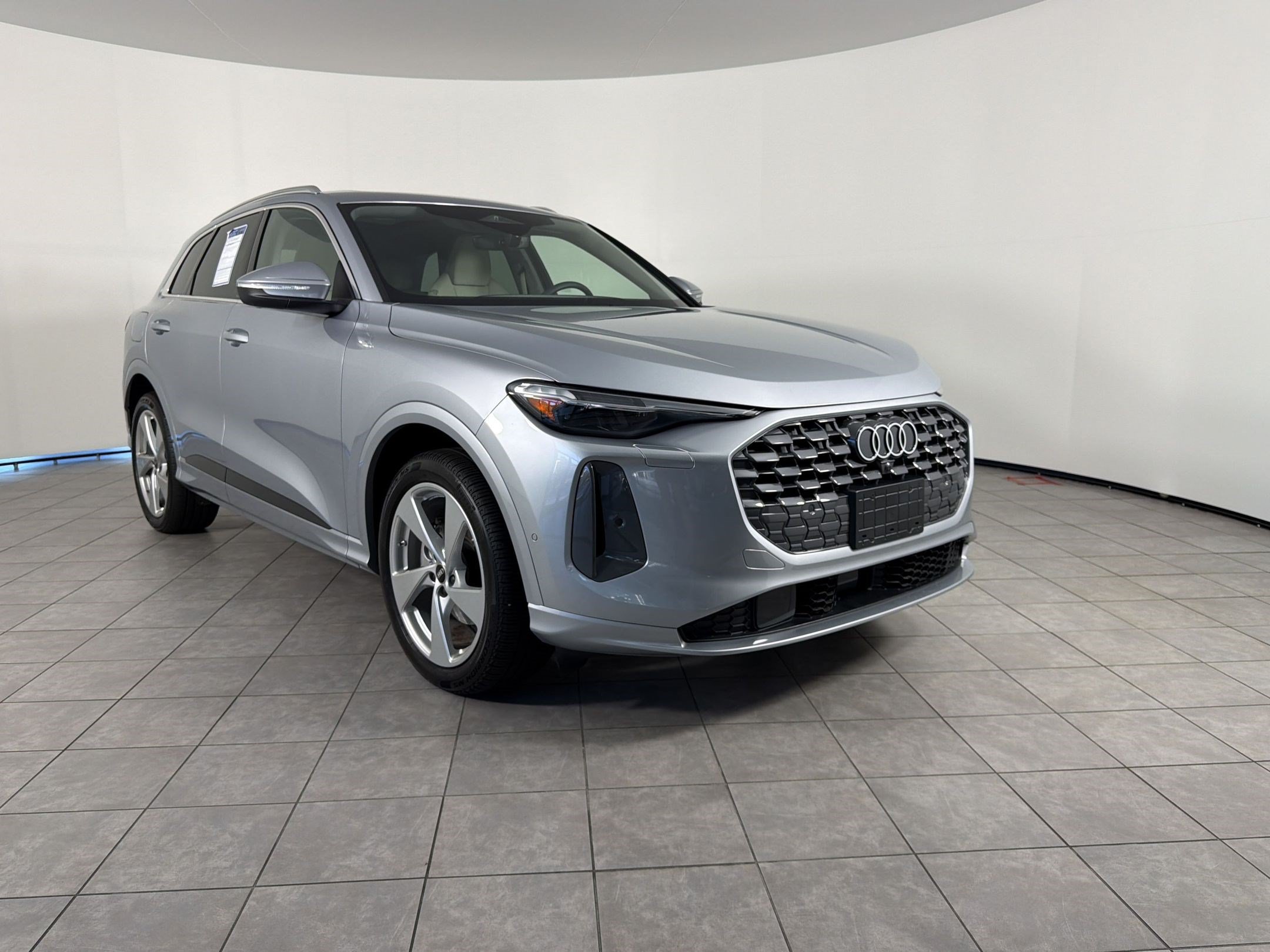 Used 2025 Audi Q5 Prestige AWD/4WD image 7