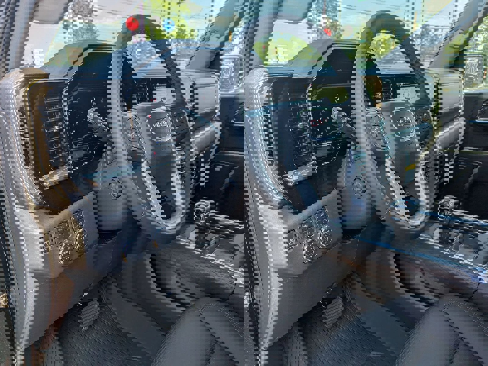 New 2025 GMC Sierra 1500 SLT w/ SLT Premium Plus Package image 10