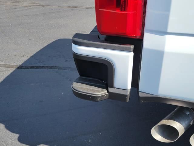 New 2026 Ford F250 4x4 Crew Cab Super Duty image 10