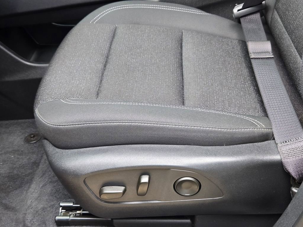 Used 2024 Chevrolet Traverse LT w/ Enhanced Driving Package FWD image 12