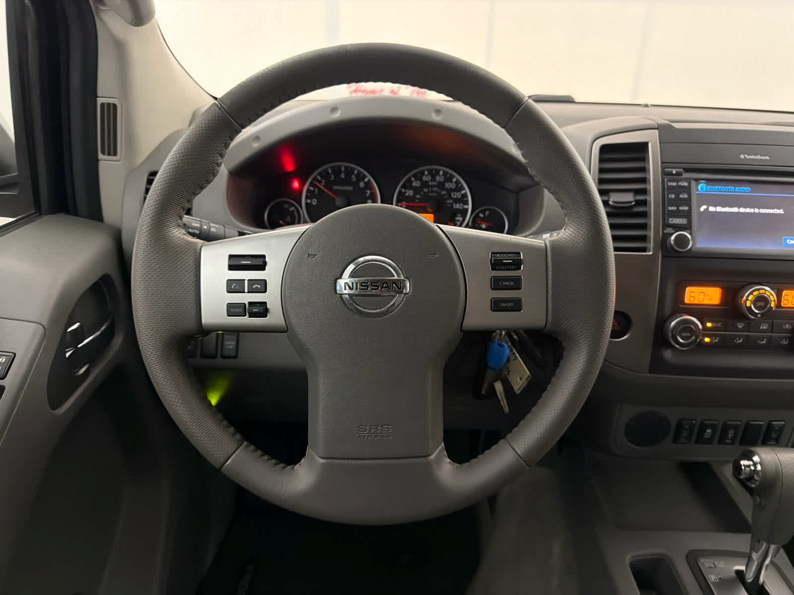 Used 2015 Nissan Frontier SL w/ Moonroof Package RWD image 17