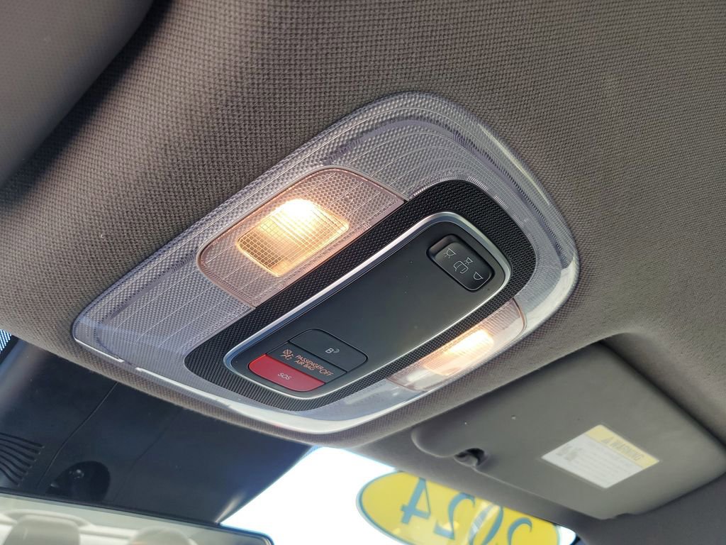 Used 2024 Hyundai Elantra SEL FWD image 29