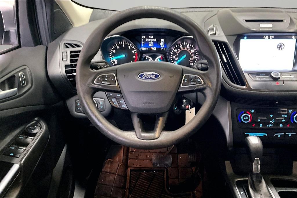 Used 2017 Ford Escape SE w/ Equipment Group 201A FWD image 8