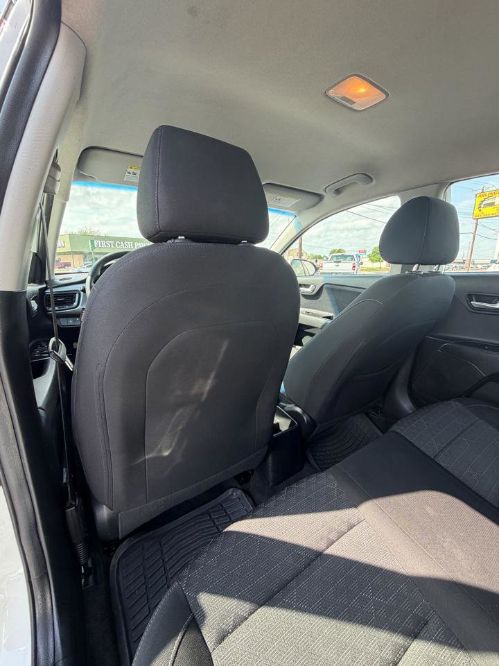 Used 2020 Kia Rio LX image 12