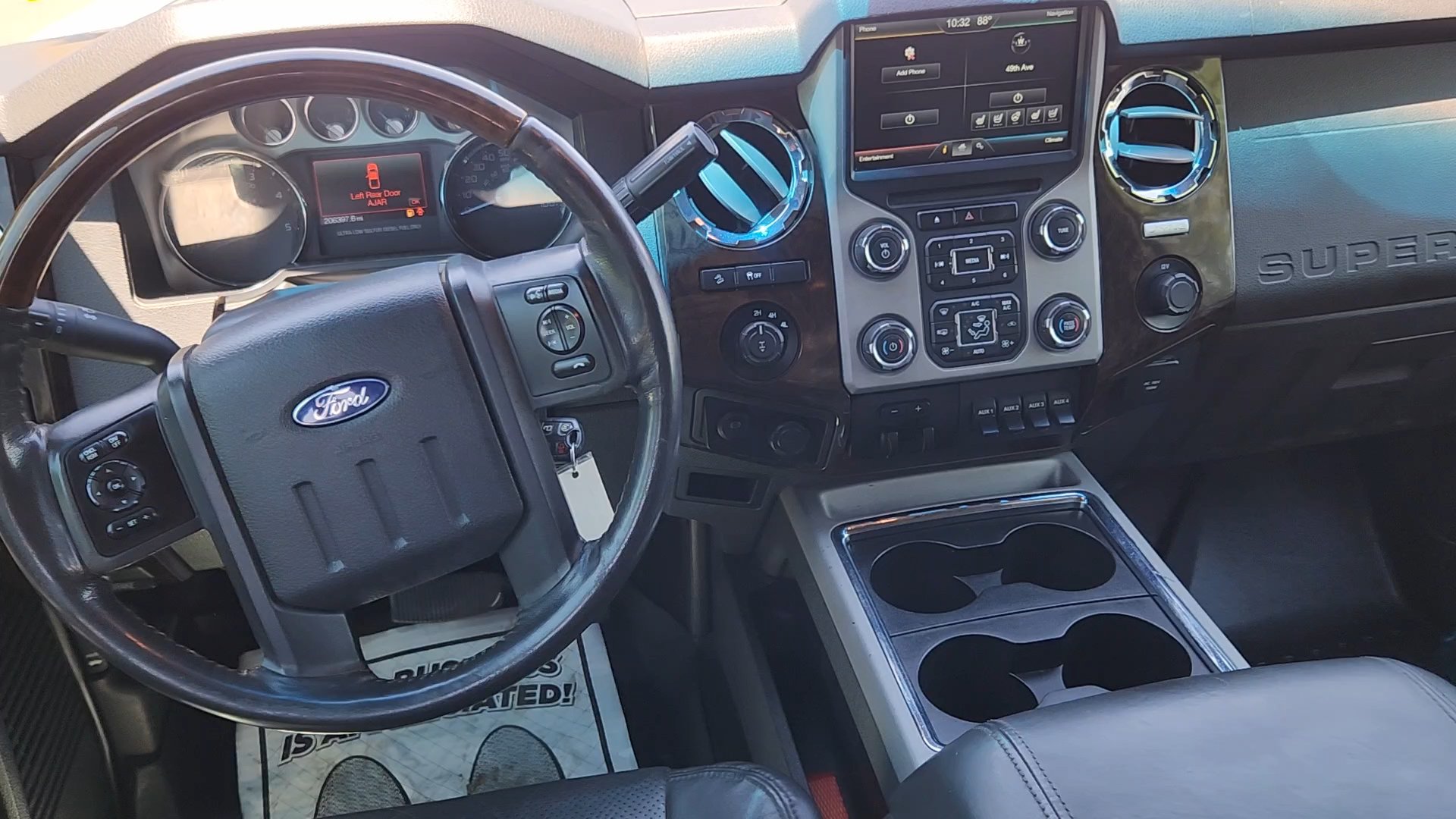 Used 2015 Ford F250 Platinum w/ FX4 Off-Road Package AWD/4WD image 28