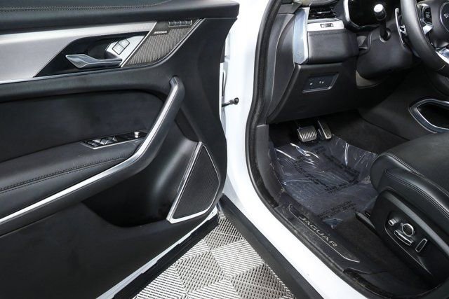 Used 2021 Jaguar F-PACE S image 8