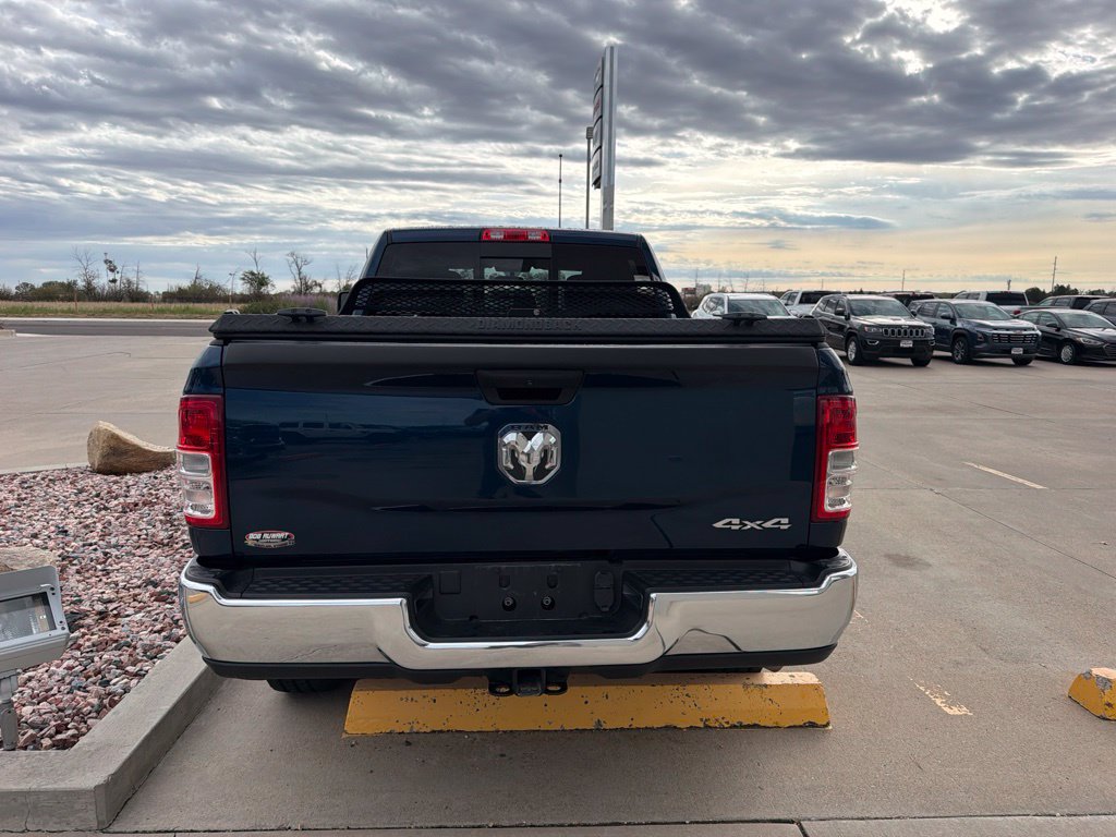 Used 2024 RAM 2500 Tradesman w/ Chrome Appearance Group AWD/4WD image 4