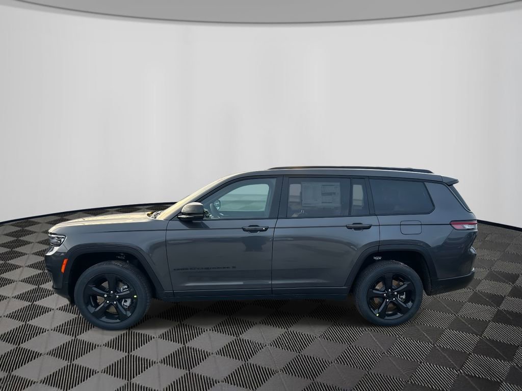 New 2025 Jeep Grand Cherokee L Altitude image 2