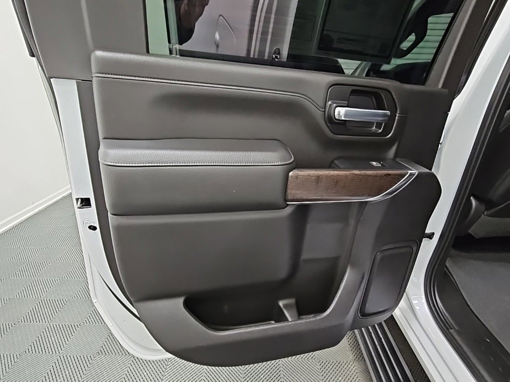 Certified 2023 GMC Sierra 3500 Denali w/ Denali Ultimate Package image 36