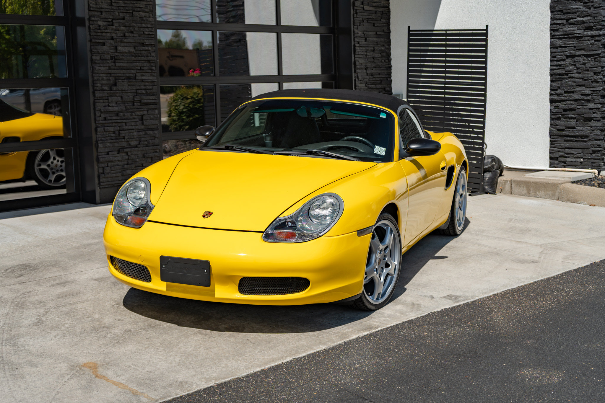 Used 1998 Porsche Boxster RWD image 4