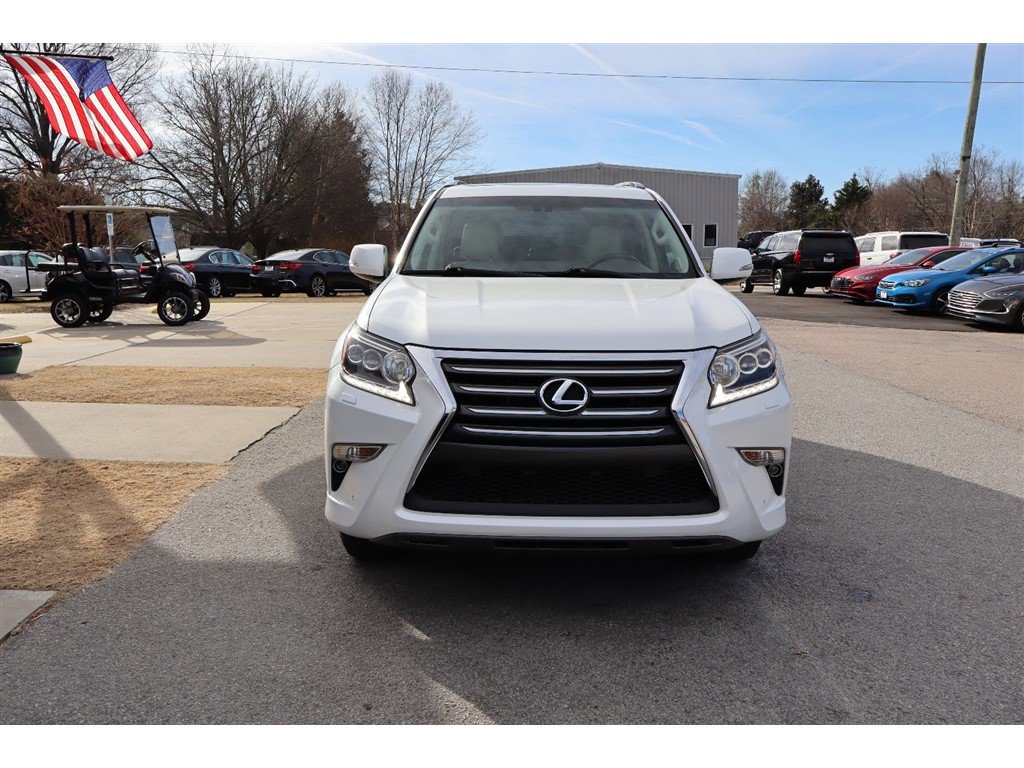 Used 2017 Lexus GX 460 image 10