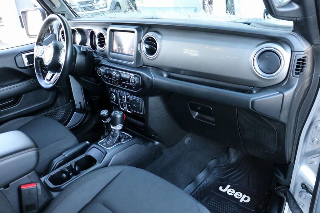 Used 2021 Jeep Wrangler Unlimited Sahara image 28