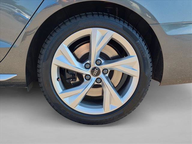 Used 2022 Audi S4 Premium Plus w/ Premium Plus Package AWD/4WD image 25
