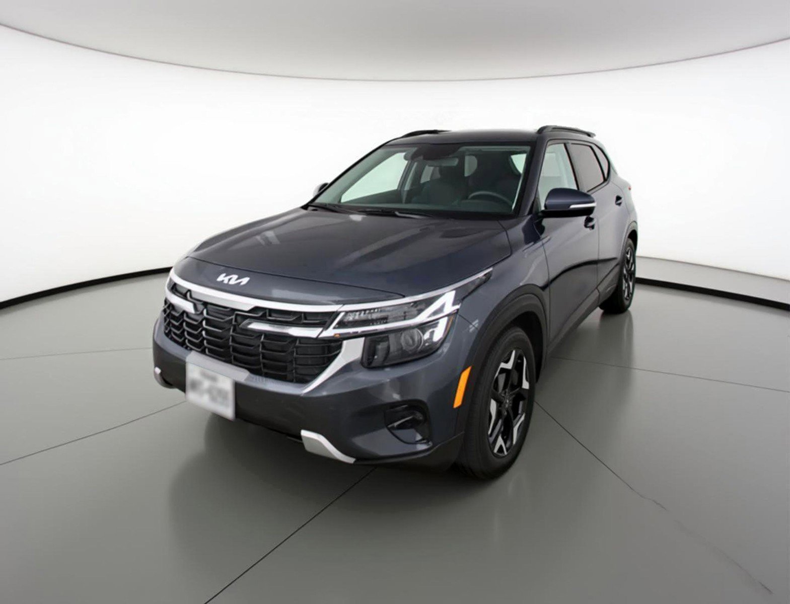 Used 2025 Kia Seltos S image 3