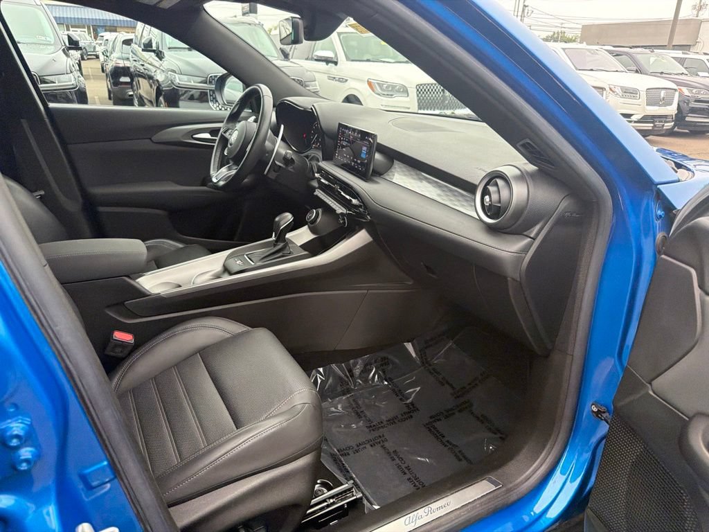 Used 2024 Alfa Romeo Tonale Ti AWD/4WD image 15