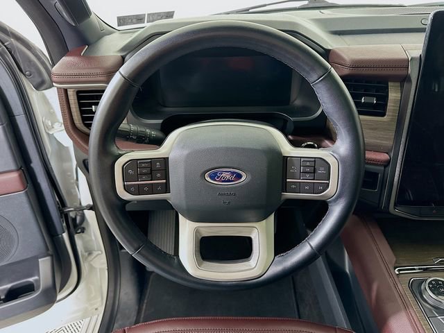 Used 2022 Ford Expedition Max Limited image 12