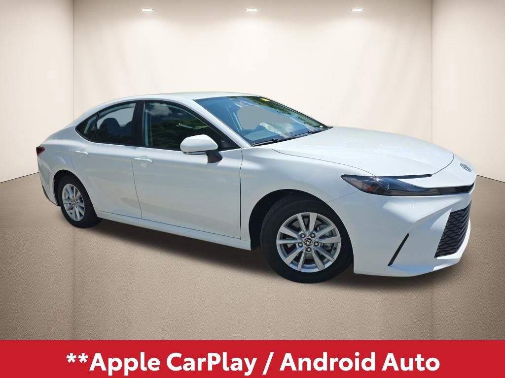 Used 2026 Toyota Camry LE image 3