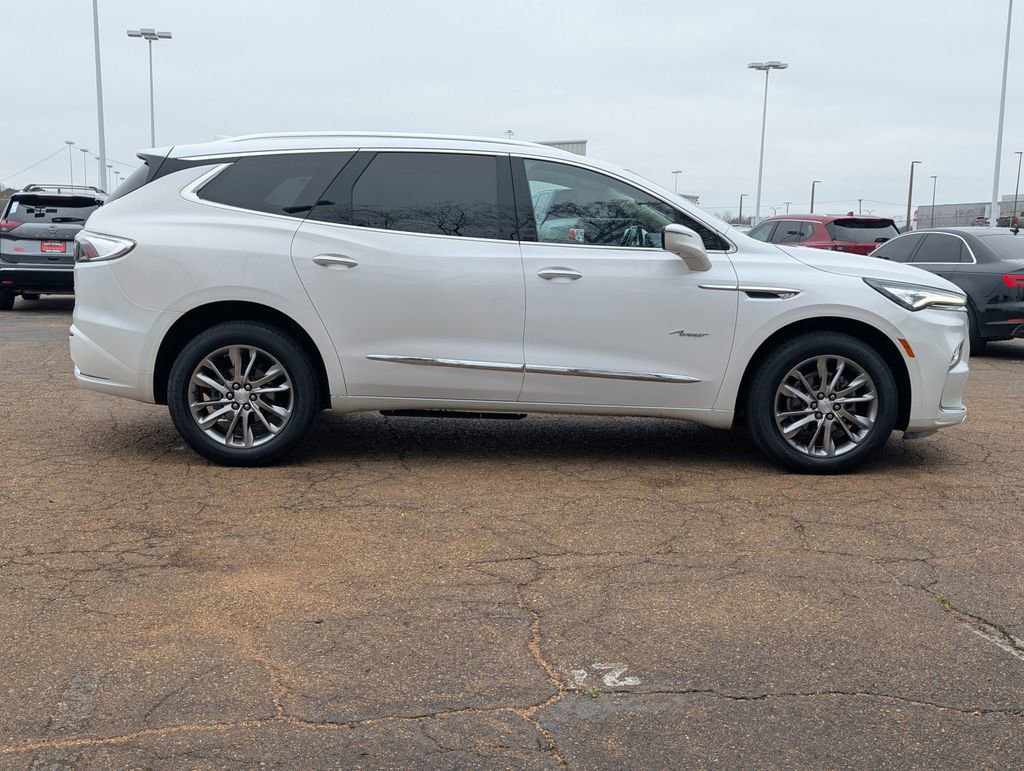 Used 2022 Buick Enclave Avenir w/ Avenir Technology Package image 3