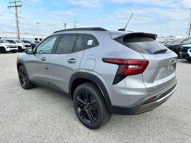 New 2026 Chevrolet Trax ACTIV w/ Sunroof Package FWD video 3