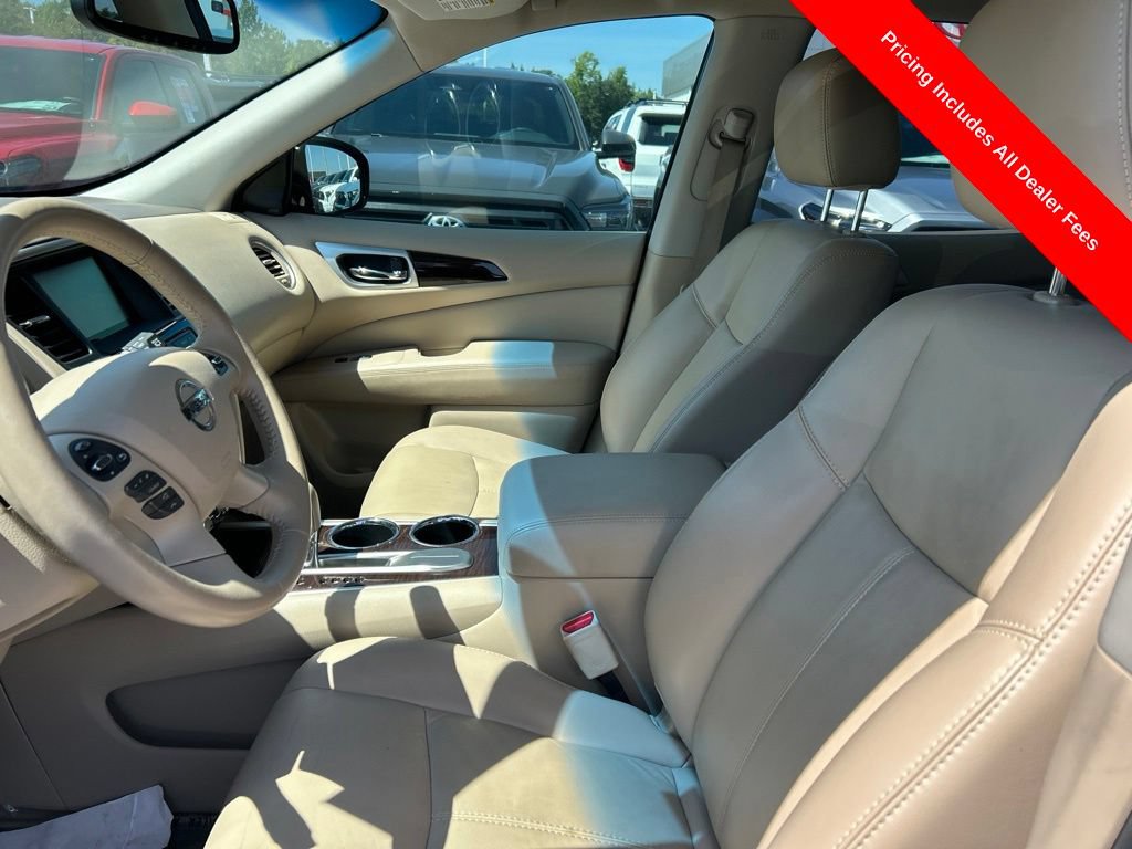 Used 2015 Nissan Pathfinder SL FWD image 2