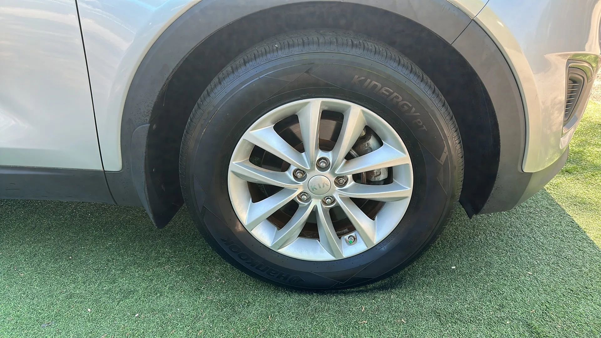 Used 2016 Kia Sorento LX image 47