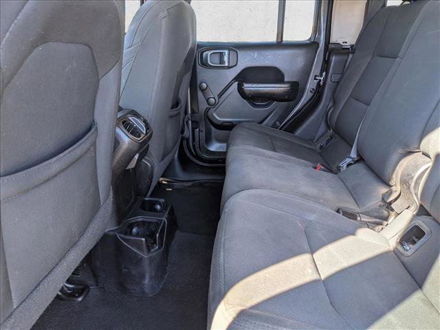 Used 2020 Jeep Gladiator Sport image 17