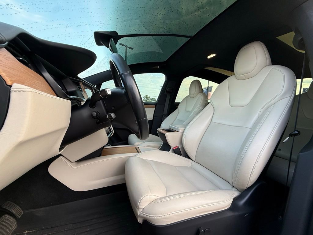 Used 2020 Tesla Model X Long Range image 21