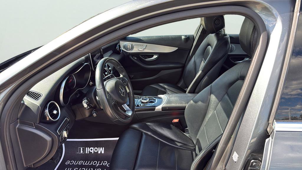Used 2018 Mercedes-Benz C 300 4MATIC Sedan image 19
