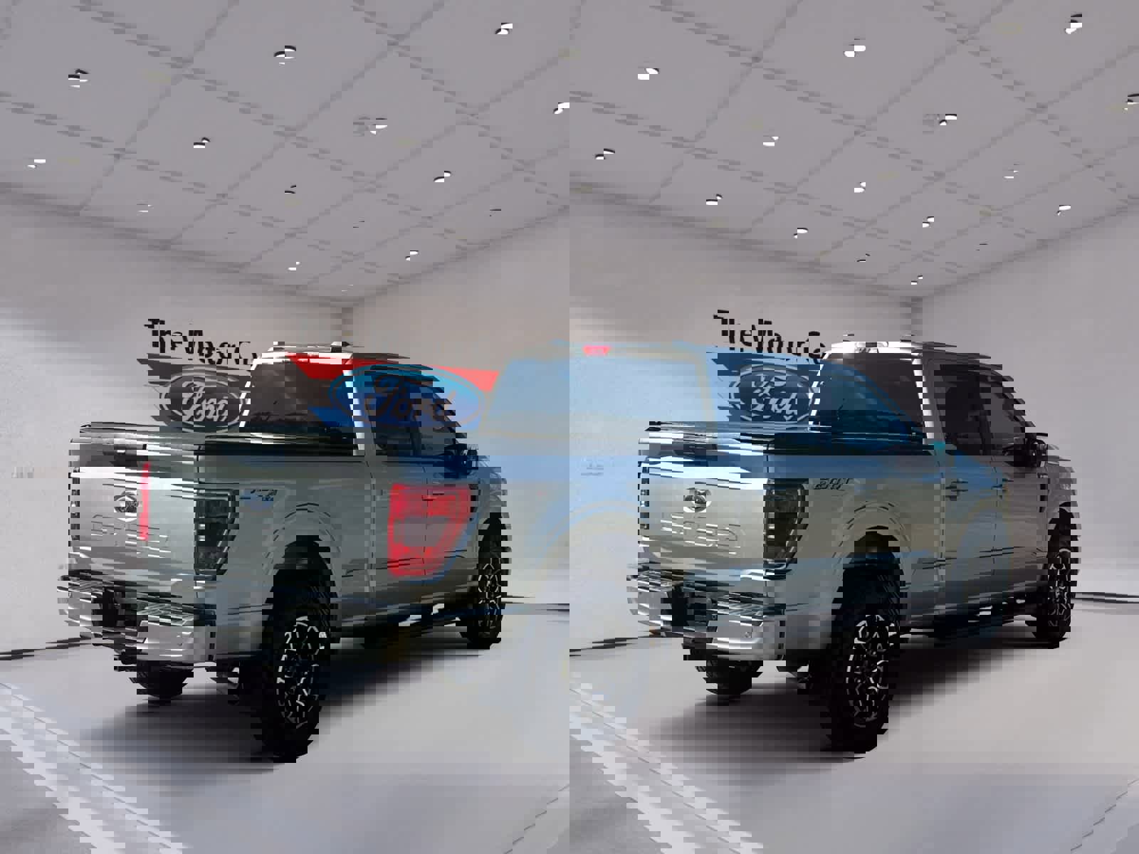 Certified 2021 Ford F150 XLT w/ Equipment Group 301A Mid image 5