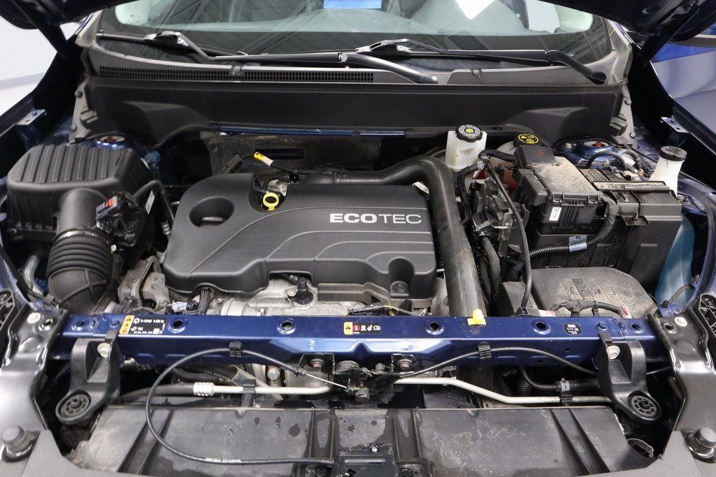 Used 2022 GMC Terrain SLT image 16