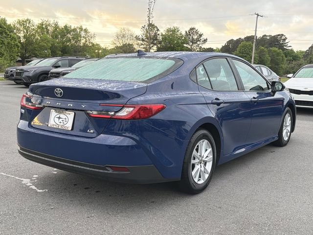 Used 2025 Toyota Camry LE image 3