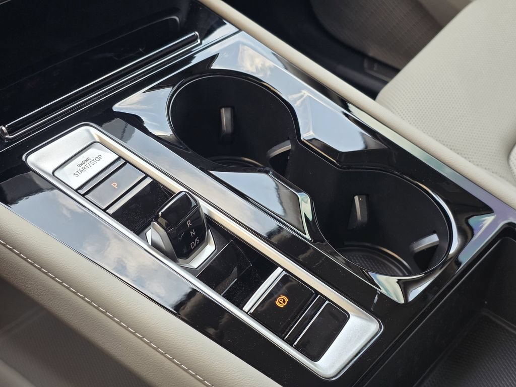 Certified 2026 Volkswagen Atlas SE FWD image 17