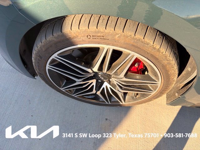 Used 2023 Kia Stinger GT2 RWD image 4