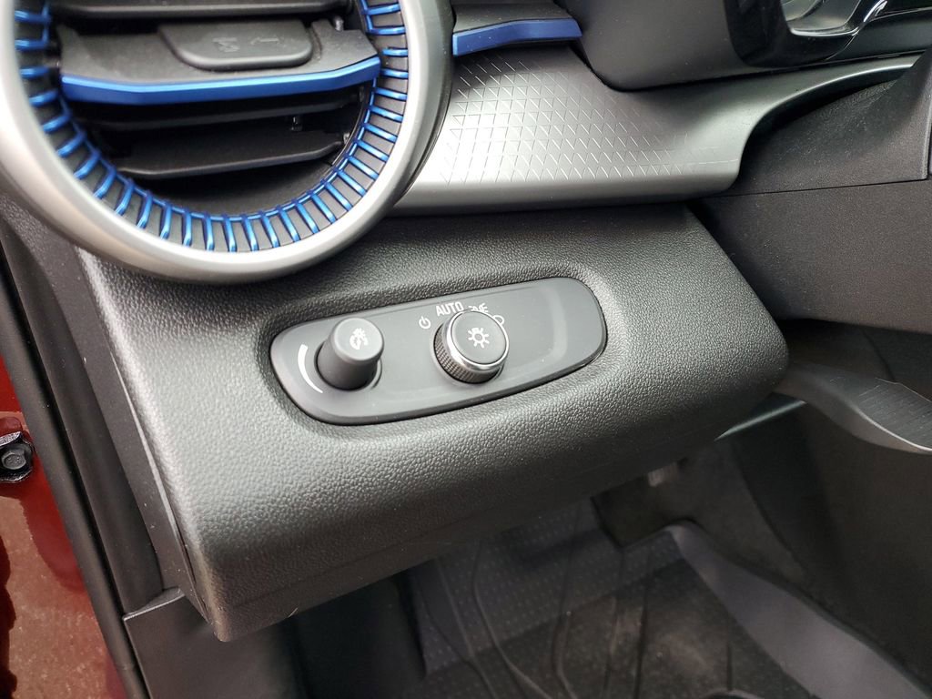 Certified 2024 Chevrolet Trax LS w/ LS Convenience Package image 9