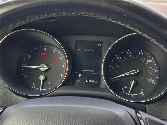 Used 2019 Toyota C-HR Limited FWD image 11