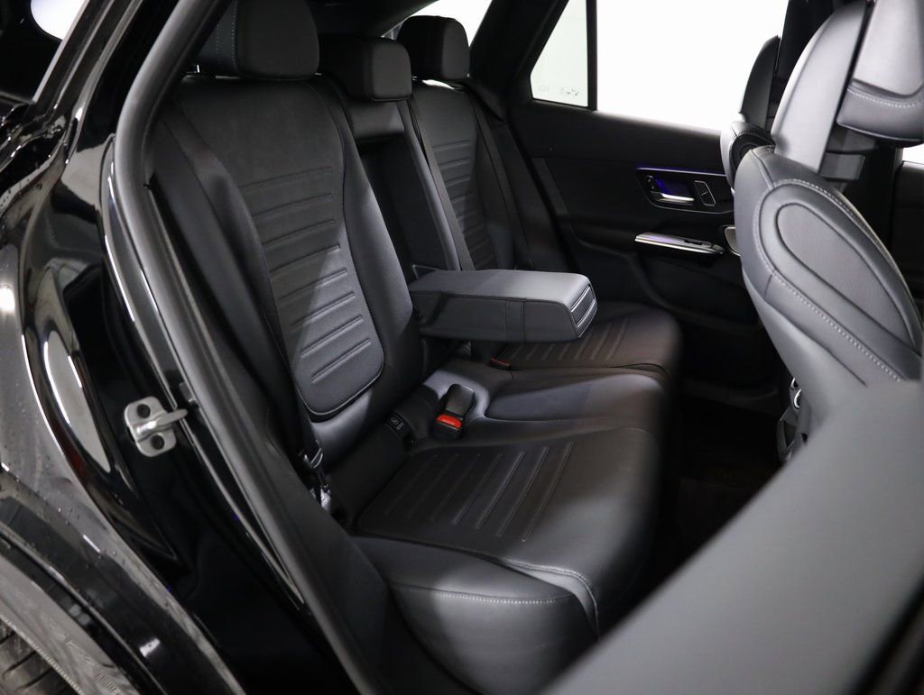 Used 2024 Mercedes-Benz GLC 300 4MATIC image 43