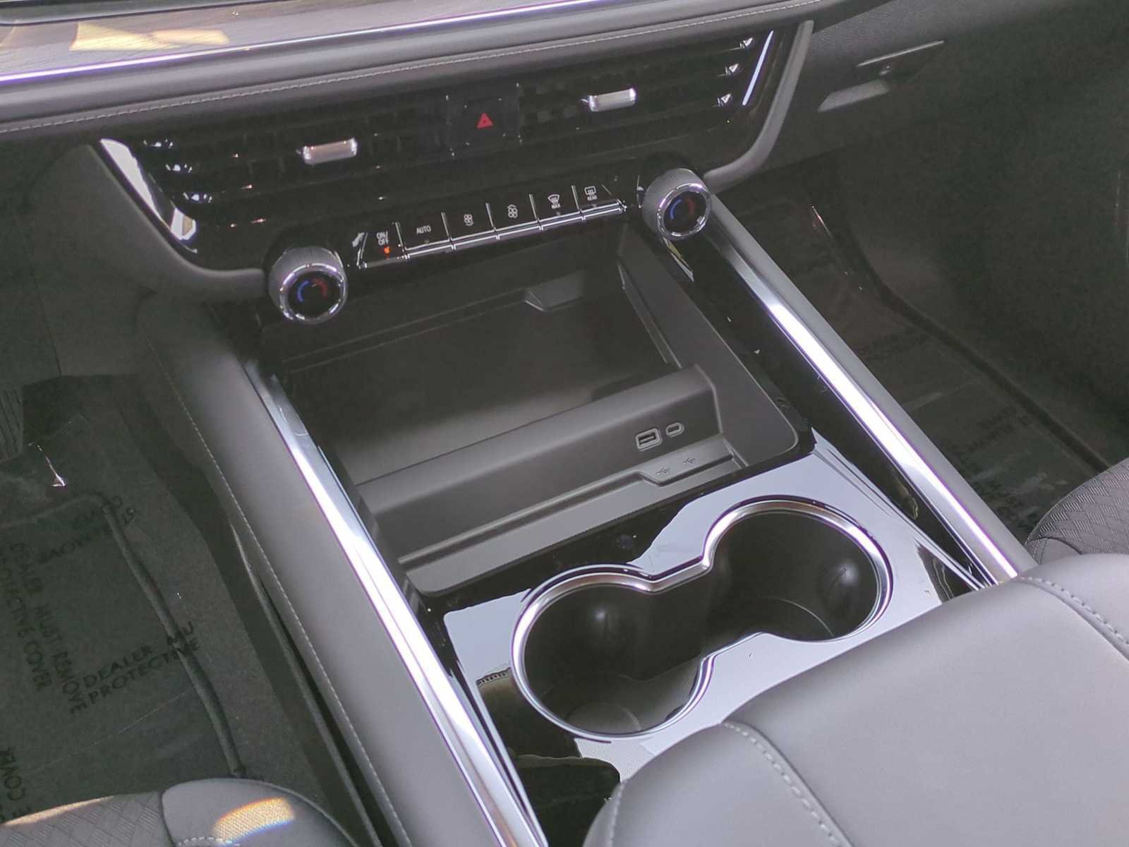New 2026 Chevrolet Suburban LS RWD image 18