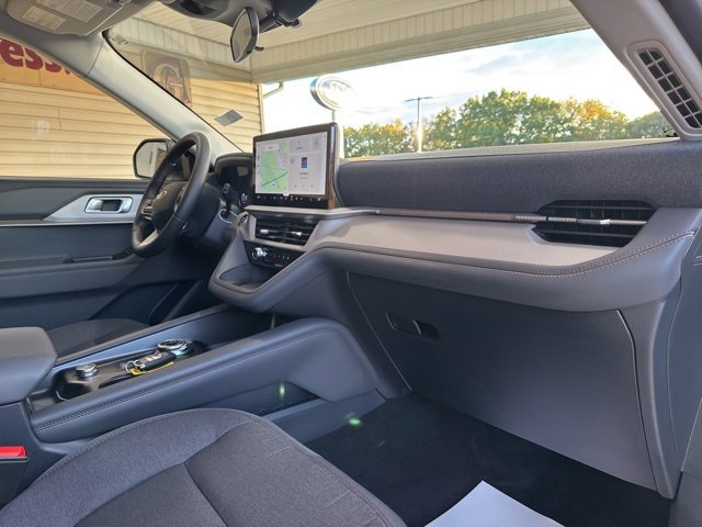 New 2026 Ford Explorer Active image 24