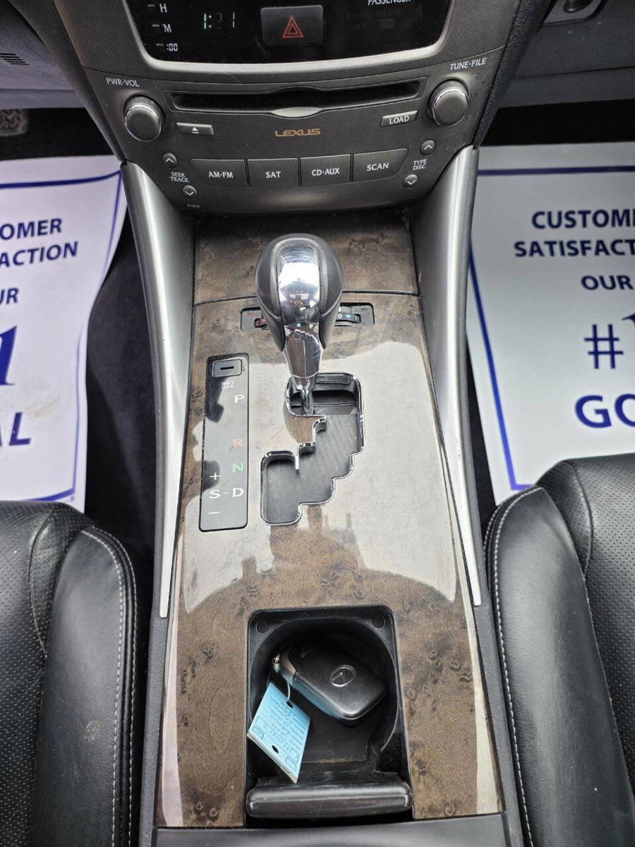 Used 2011 Lexus IS 250 AWD w/ Premium Pkg Value Edition image 23
