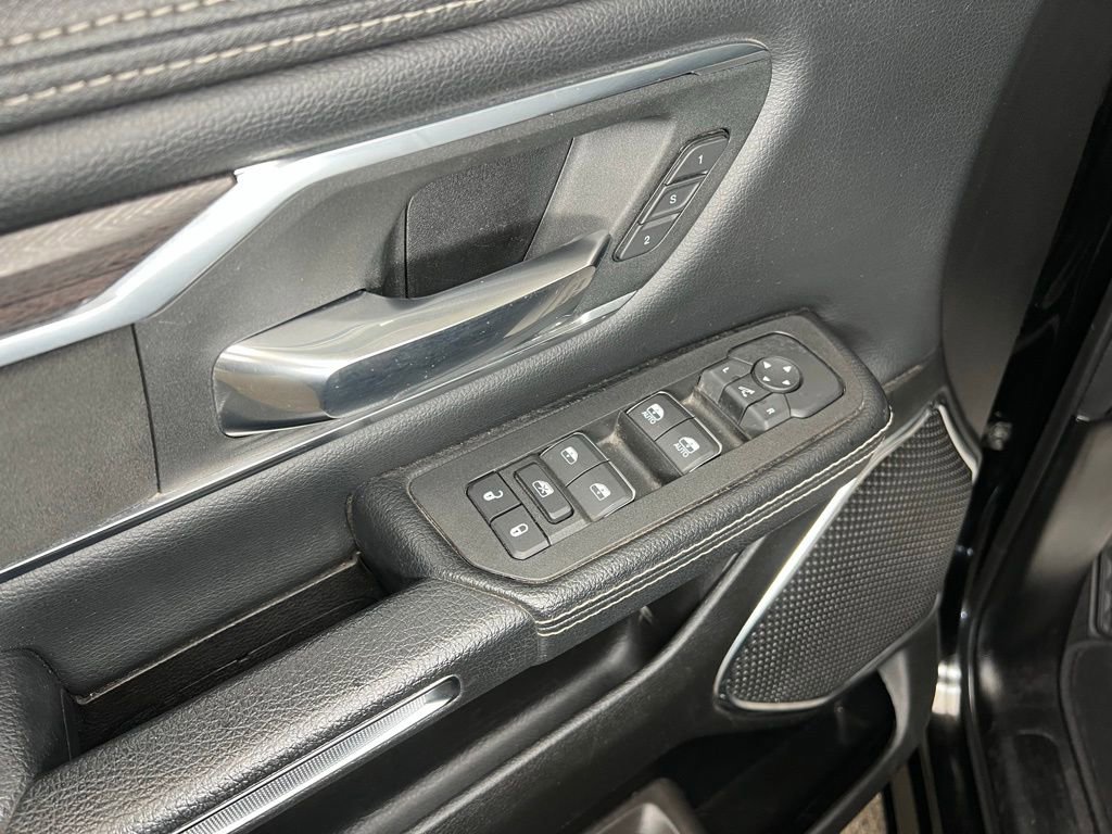 Used 2025 RAM 1500 Laramie image 15