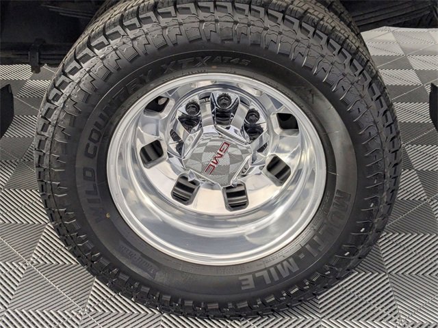 Used 2024 GMC Sierra 3500 SLT w/ SLT Premium Package image 8