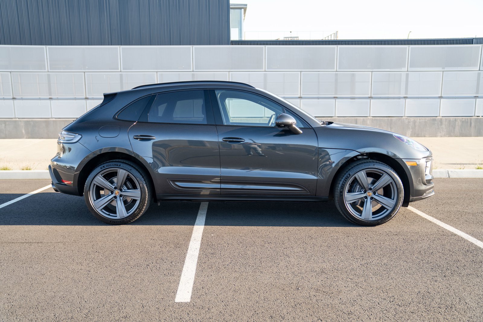 New 2026 Porsche Macan AWD/4WD image 8