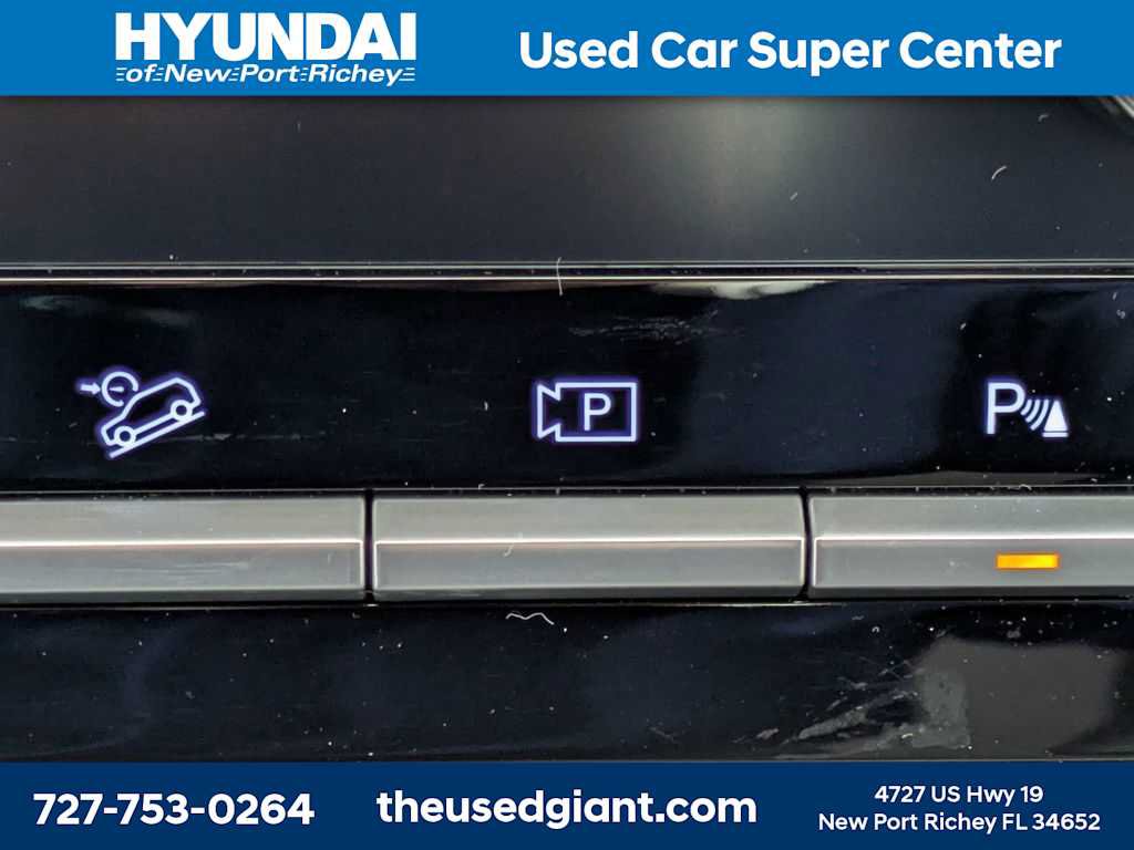 Used 2026 Hyundai Santa Fe SEL FWD image 32