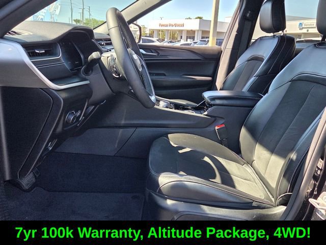 Certified 2023 Jeep Grand Cherokee Altitude image 10