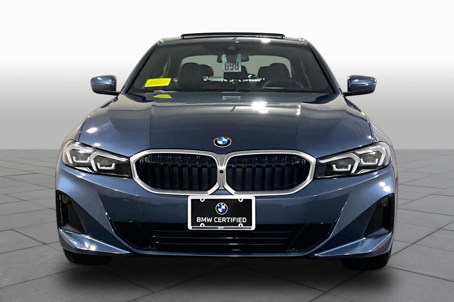 Certified 2025 BMW 330i xDrive Sedan w/ Premium Package AWD/4WD image 3
