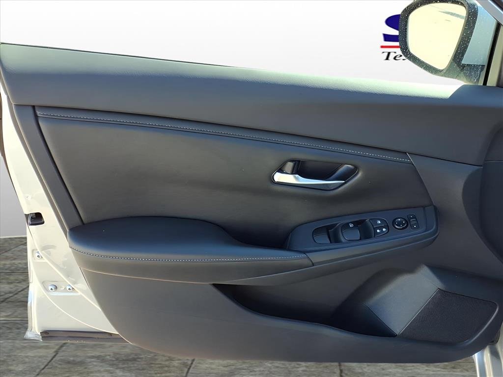 Used 2023 Nissan Sentra SV image 11